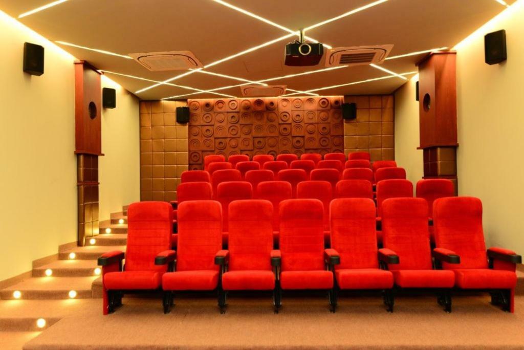 Hotel Circle Club Faisalabad Extérieur photo